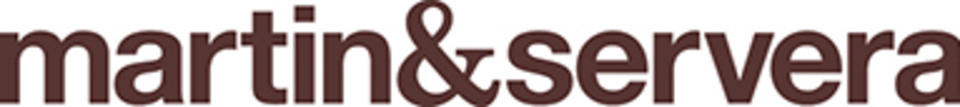 Logotyp med vit bakgrund och texten martin&servera